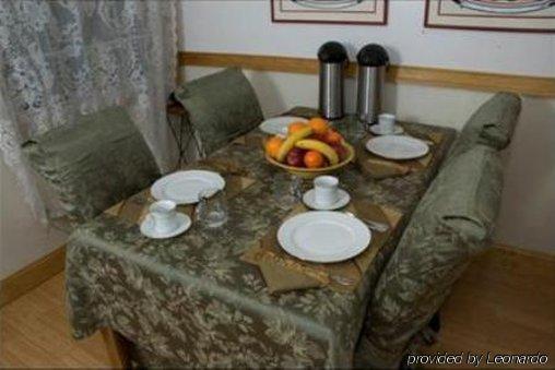 Jersey City Bed & Breakfast Restaurant photo